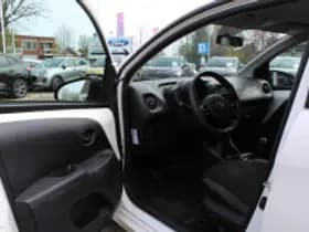 Toyota Aygo thumbnail 5