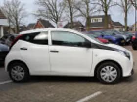 Toyota Aygo thumbnail 45