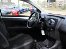 Toyota Aygo thumbnail 46