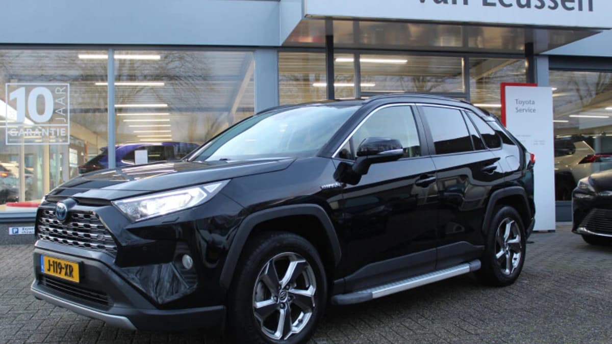 Toyota RAV4 — foto 1