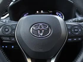 Toyota RAV4 thumbnail 12
