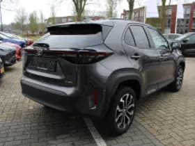 Toyota Yaris Cross thumbnail 3