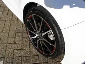 Toyota Yaris thumbnail 19