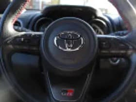 Toyota Yaris thumbnail 46