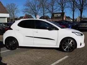 Toyota Yaris thumbnail 81