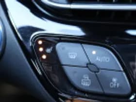 Toyota C hr thumbnail 60