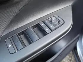 Toyota C hr thumbnail 16