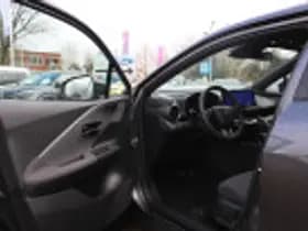 Toyota C hr thumbnail 46
