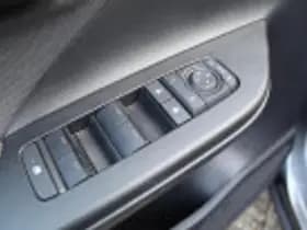 Toyota C hr thumbnail 49