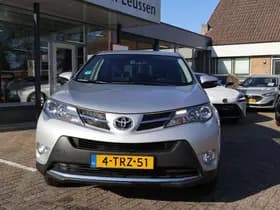 Toyota RAV4 thumbnail 18