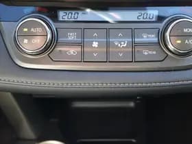 Toyota RAV4 thumbnail 36
