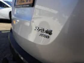 Toyota RAV4 thumbnail 48