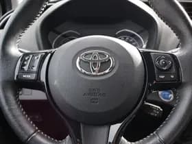 Toyota Yaris thumbnail 16