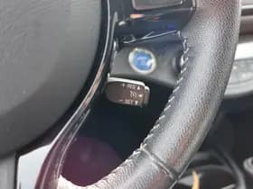 Toyota Yaris thumbnail 19