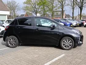 Toyota Yaris thumbnail 22