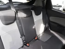 Toyota Yaris thumbnail 31