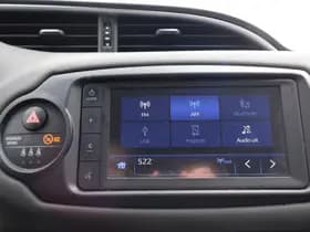 Toyota Yaris thumbnail 33