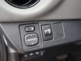 Toyota Yaris thumbnail 44