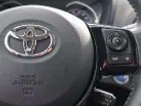 Toyota Yaris thumbnail 48