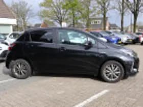 Toyota Yaris thumbnail 52
