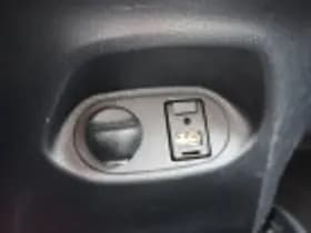 Toyota Yaris thumbnail 54