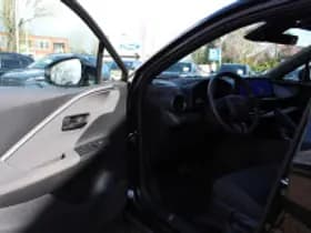 Toyota C hr thumbnail 6