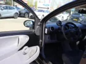 Toyota Aygo thumbnail 38