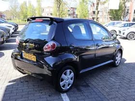 Toyota Aygo thumbnail 9