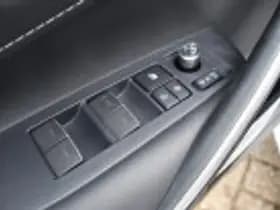 Toyota Corolla thumbnail 52