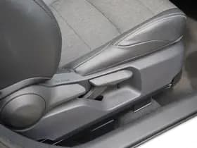 Toyota Corolla thumbnail 24
