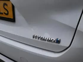 Toyota Corolla thumbnail 6