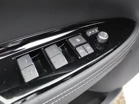 Toyota Mirai thumbnail 15