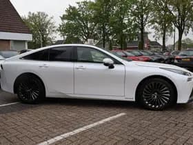 Toyota Mirai thumbnail 13