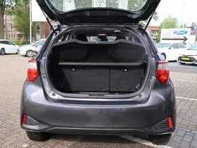 Toyota Yaris thumbnail 11