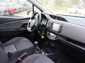 Toyota Yaris thumbnail 22