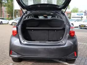 Toyota Yaris thumbnail 5