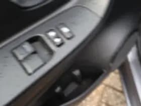 Toyota Yaris thumbnail 49