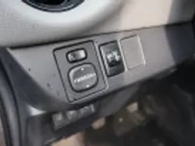 Toyota Yaris thumbnail 50