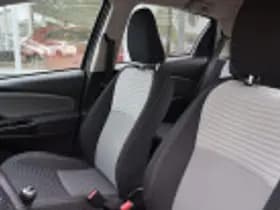 Toyota Yaris thumbnail 52