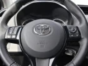 Toyota Yaris thumbnail 58