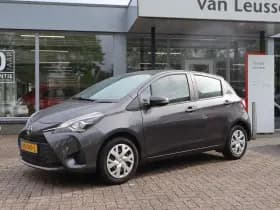 Toyota Yaris thumbnail 73