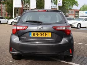 Toyota Yaris thumbnail 10
