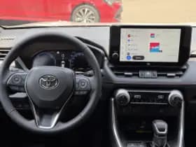 Toyota RAV4 thumbnail 6