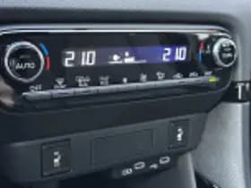 Toyota Yaris thumbnail 37