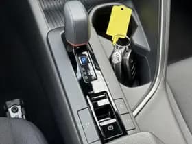 Toyota C hr thumbnail 16