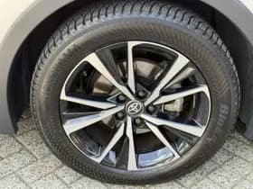 Toyota C hr thumbnail 26