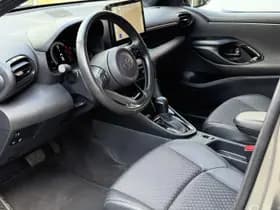 Toyota Yaris thumbnail 12