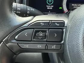 Toyota Yaris thumbnail 18