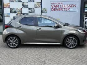Toyota Yaris thumbnail 4