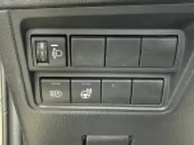 Toyota Yaris thumbnail 45